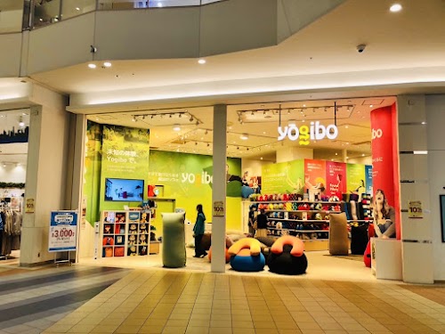 Olinas Mall